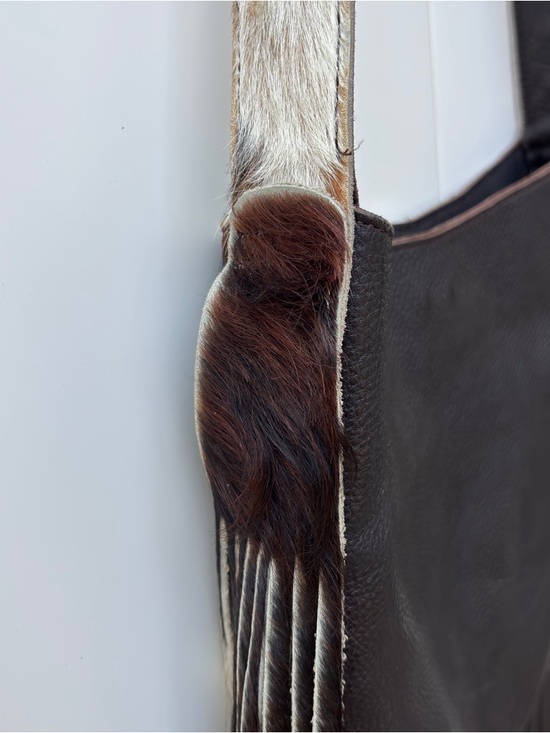 Raviani Studded Native American Fringe Crossbody Bag In Hair-On Cowhide EUC - Picture 15 of 17